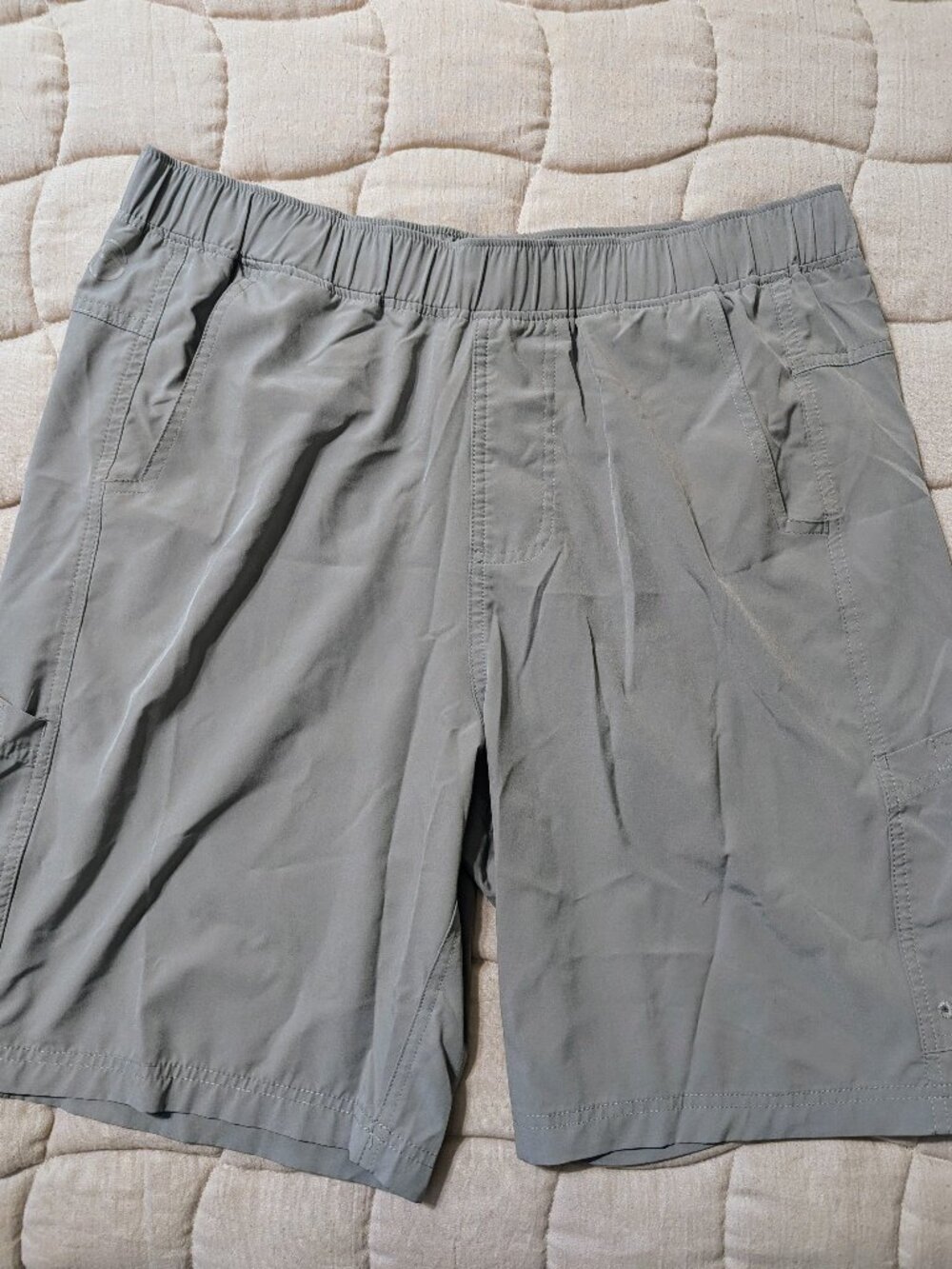 Magellan Outdoors Men's Large Gray Fish Gear Fishing Shorts